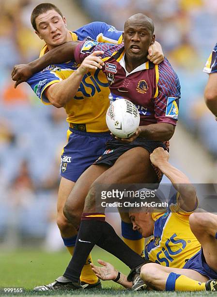 Wendell Sailor of the Broncos looks to offload during the NRL second Preliminary final match between the Parraamatta Eels and the Brisbane Broncos...
