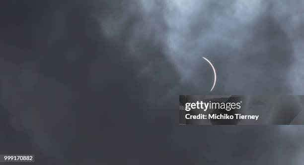 solar eclipse progression - eclipse foto e immagini stock