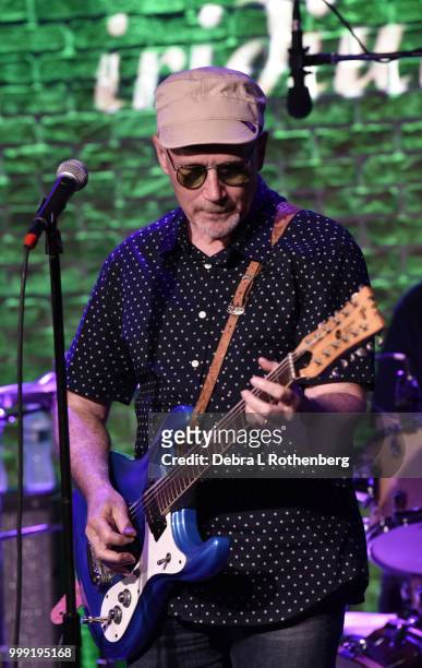 The Smithereens' lead singer, Pat DiNizio, recently passed away and the band is back out on tour with Marshall Crenshaw taking over the lead vocals...