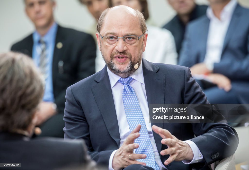 Martin Schulz interview for Phoenix Forum Politik