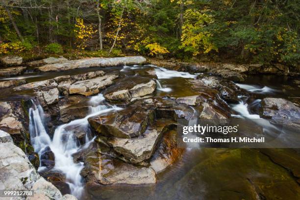 nh-jackson-jackson falls - brook mitchell stock pictures, royalty-free photos & images