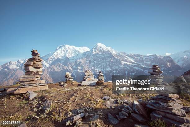 mardi himal trek - theodore stock pictures, royalty-free photos & images