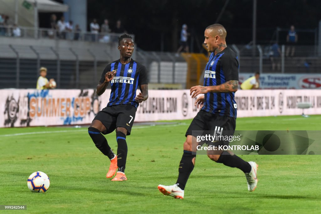 Yann Karamoh (7) and Radja Nainggolan (14) of FC Inter...