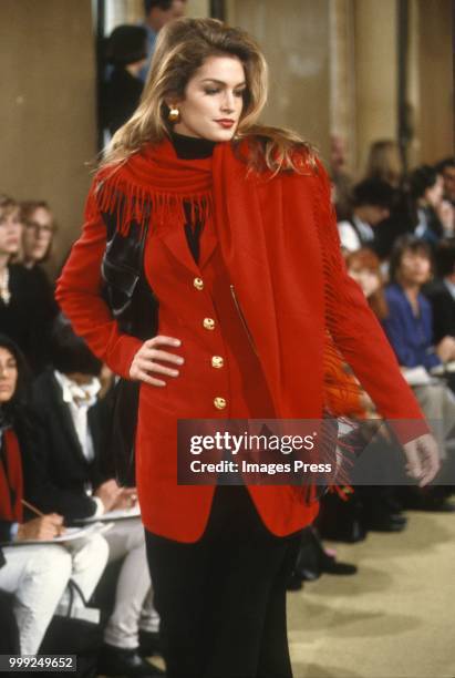 Cindy Crawford models Donna Karan during New York Fashion Week circa 1992 in New York.