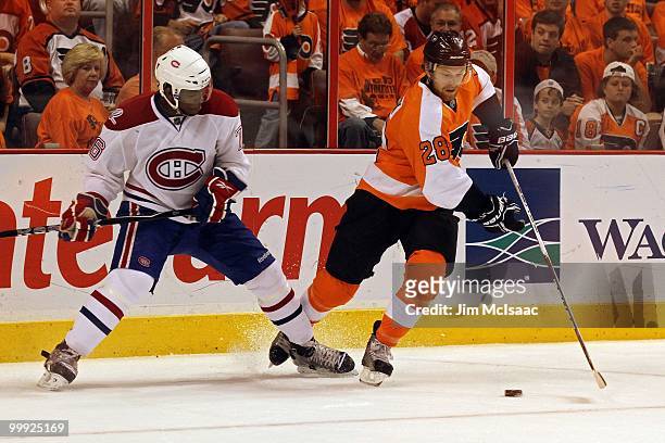 Subban of the Montreal Canadiens defends against Claude Giroux of the Philadelphia Flyers in Game 1 of the Eastern Conference Finals during the 2010...