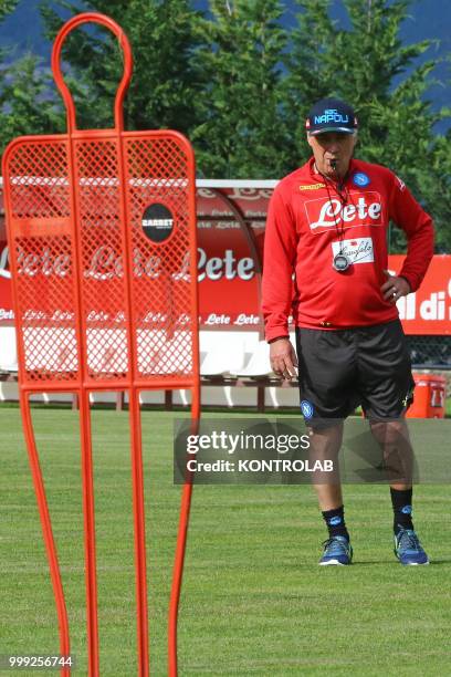 Napoli's Italian coach Carlo Ancelotti gestures during the pre-season praparation on July 13 2018 at Carciato pitch.