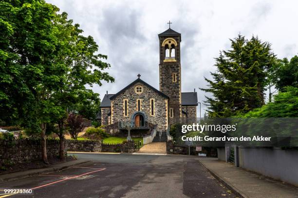 7637: st. michael's church in sneem - sneem stock pictures, royalty-free photos & images