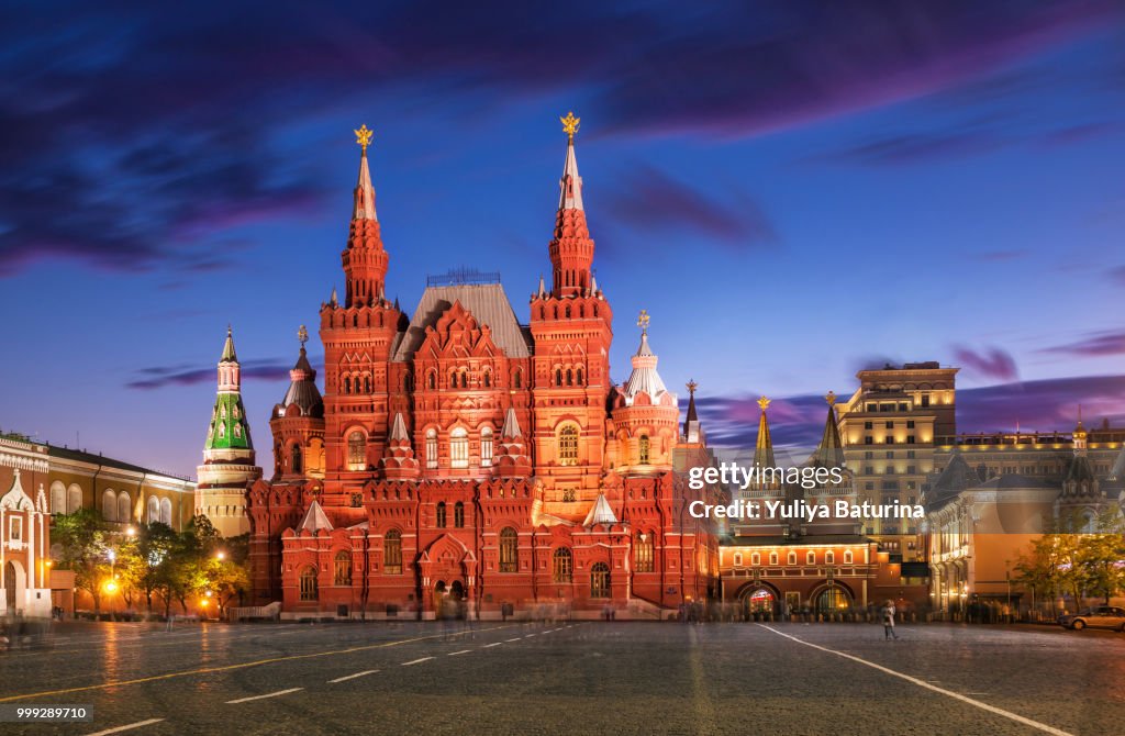 The Crowded Red Square ストックフォト - Getty Images
