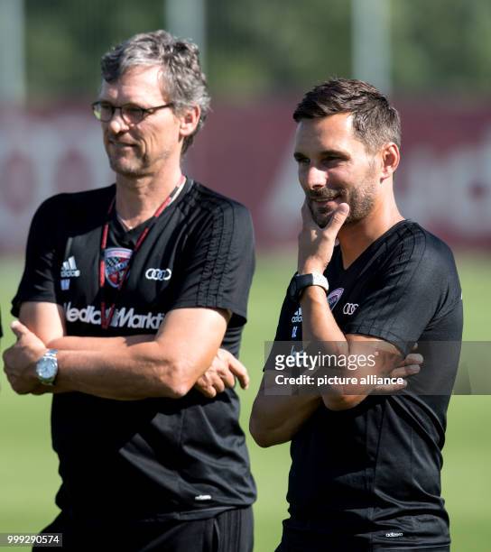 The new Ingolstadt coach Stefan Leitl and co-coach Michael Henke at a training session of German 2nd Bundesliga football club FC Ingolstadt 04 at the...