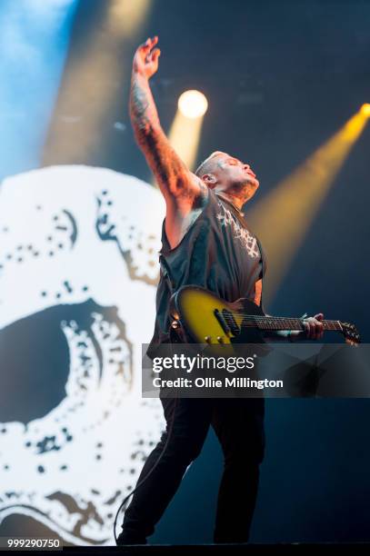 Wade MacNeil of Alexisonfire performs onstage headlining the mainstage replacing Avenged Sevenfold who pulled out due to illness on day 8 of the 51st...