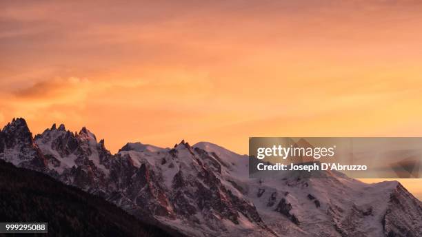 mont-blanc - or blanc stockfoto's en -beelden