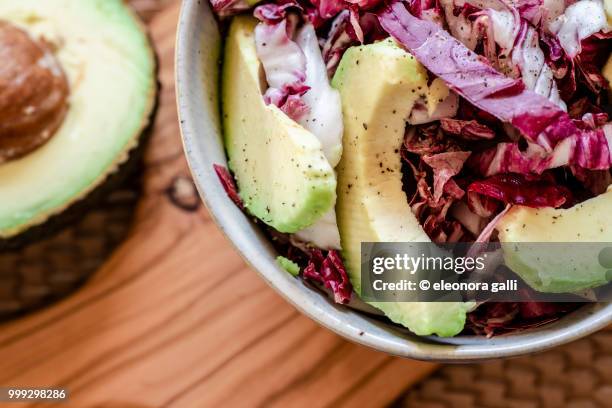 avocado salad - massa 個照片及圖片檔