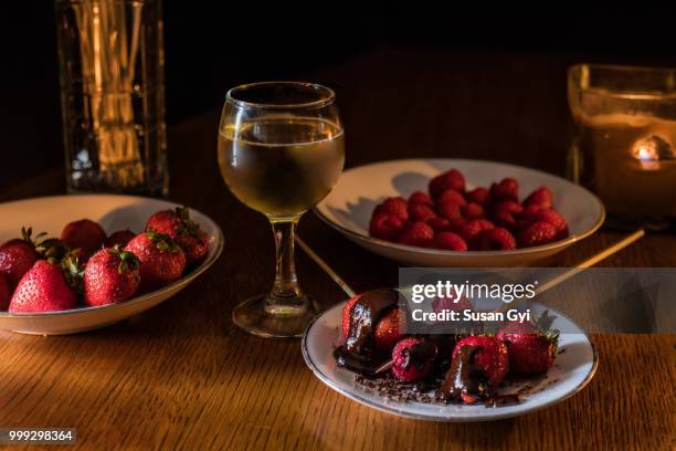 chocolate fondue - chocolate fondue stock pictures, royalty-free photos & images