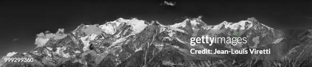 massif du mont-blanc - or blanc stockfoto's en -beelden