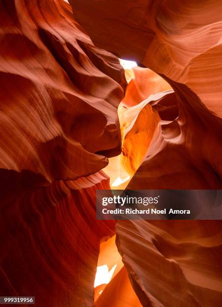 taken at lower antelope canyon. the canyon was formed due to flash flodding sculpting the... - lower antelope stock pictures, royalty-free photos & images