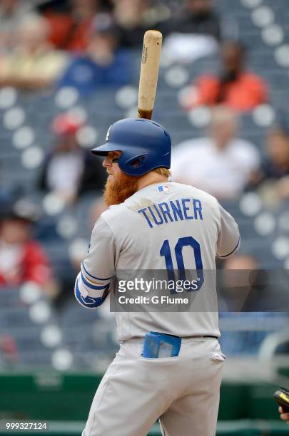 Justin Turner of the Los Angeles Dodgers bats against the Washington Nationals at Nationals Park on May 19, 2018 in Washington, DC.