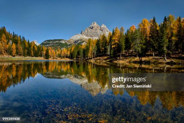 lago di antorno, dolomites, italy - lago reflection stock pictures, royalty-free photos & images