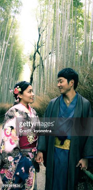 quimono e bambu - kyonntra - fotografias e filmes do acervo
