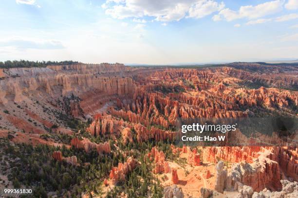 hoodoos army at bryce - hao stock pictures, royalty-free photos & images