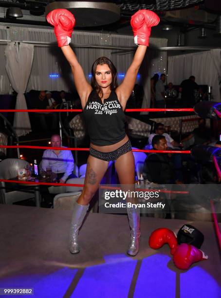 Boxy Boxing Foxy Boxing Photos and Premium High Res Pictures - Getty Images