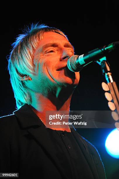 Paul Weller performs on stage at the Live Music Hall on May 18, 2010 in Cologne, Germany.