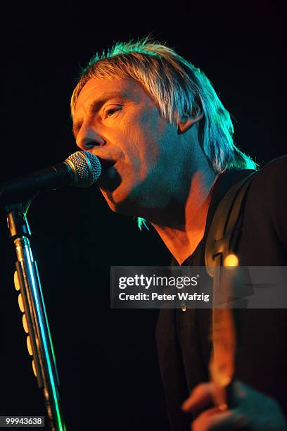 Paul Weller performs on stage at the Live Music Hall on May 18, 2010 in Cologne, Germany.