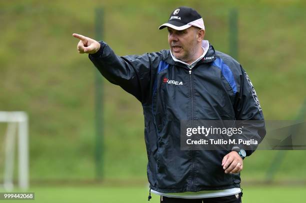 Head coach Bruno Tedino issues instructions during a training session at the US Citta' di Palermo training camp on July 15, 2018 in Belluno, Italy.