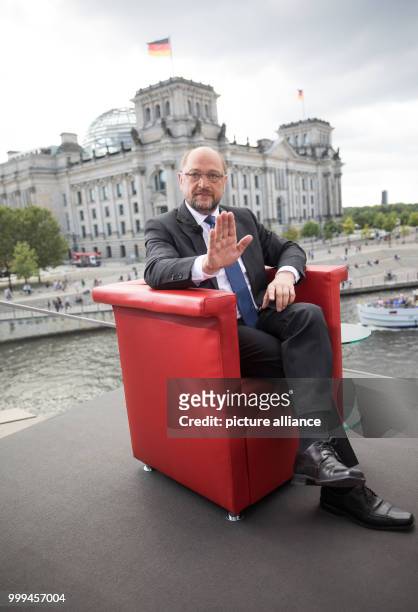 The Social Democratic Party of Germany's top candidate Martin Schulz waits for the beginning of the recording of the German ARD show 'Bericht aus...