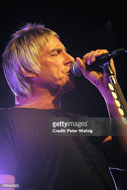 Paul Weller performs on stage at the Live Music Hall on May 18, 2010 in Cologne, Germany.