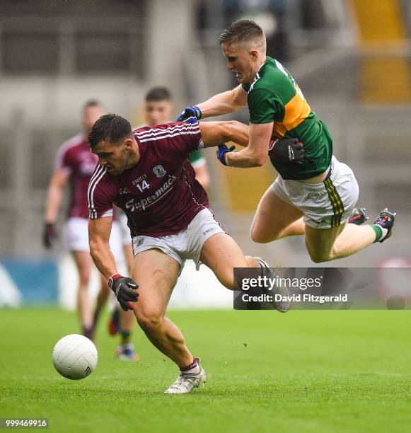 Dublin , Ireland - 15 July 2018; Damien Comer of Galway in action against Jason Foley of Kerry during the GAA Football All-Ireland Senior...