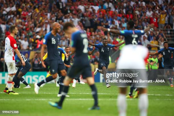 Blaise Matuidi of France and his team-mates celebrate as the final whistle is blown at the end of the 2018 FIFA World Cup Russia Final between France...