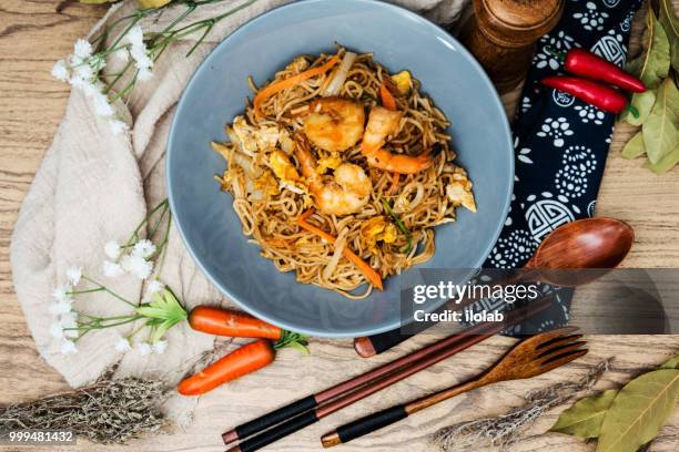 tasty vietnamese food  bo bun rice vermicelli - rice vermicelli stock pictures, royalty-free photos & images