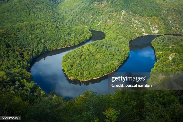 saint-georges-de-mons,france - puy de dome photos et images de collection