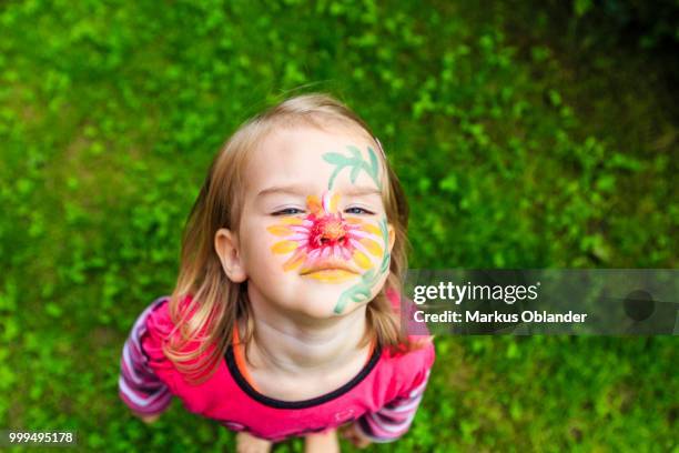 girl, two years, with face painting - 2 3 years one girl only ストックフォトと画像