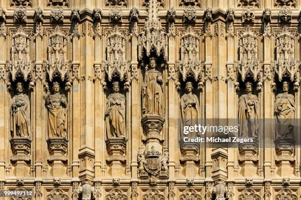 sculptures at the facade, palace of westminster, houses of parliament, unesco world cultural heritage site, london, england, united kingdom - the palace of the parliament stock pictures, royalty-free photos & images