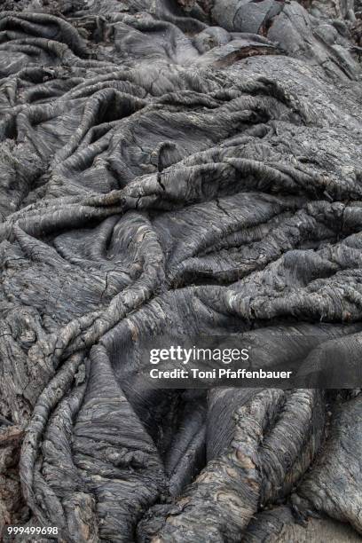 pahoehoe lave, tolbachik volcano, kamchatka, russia - russian far east fotografías e imágenes de stock