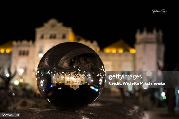 bola de cristal - bola ストックフォトと画像