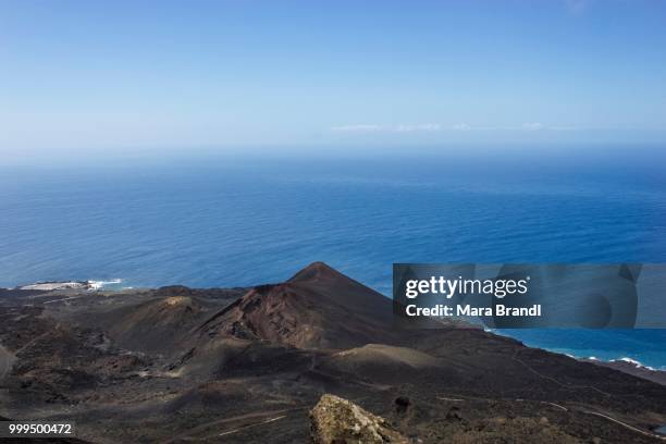 teneguia volcano, volcanoes, lava, monumento natural de los volcanes de teneguia park, southern cape punta de fuencaliente, fuencaliente, la palma, canary islands, spain - monumento stock-fotos und bilder