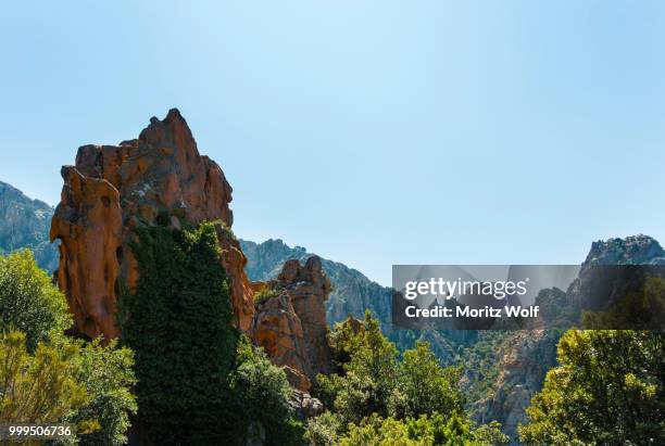 bizarre rock formations, calanche of piana, calanques de piana, gulf of porto, corse-du-sud, corsica, france - sud de la france stock-fotos und bilder