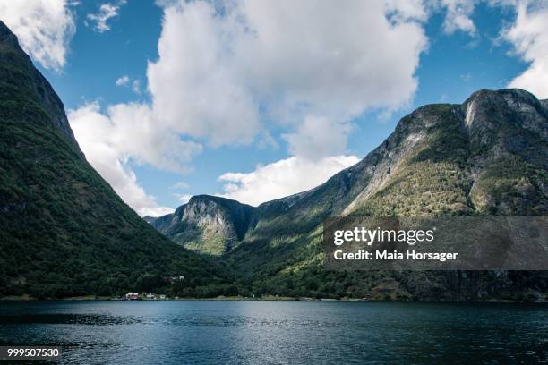 fjords in norway - maia fotografías e imágenes de stock