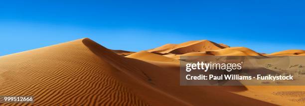 sahara sand dunes of erg chebbi, morocco - sahara stock pictures, royalty-free photos & images