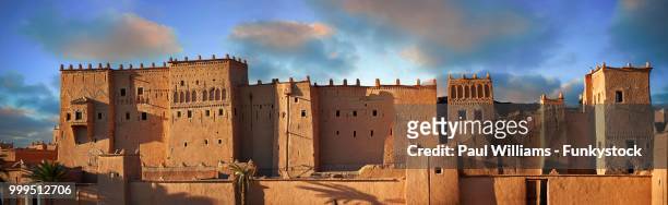 exterior of the mud brick taourirt kasbah built by pasha glaoui, unesco world heritage site, ouarzazate, morocco - kasbah of taourirt stock pictures, royalty-free photos & images
