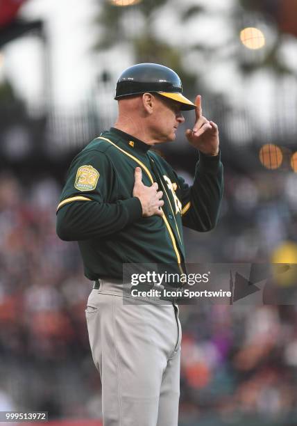 3 Rd Base Coach Baseball Coach Signs Photos and Premium High Res Pictures - Getty Images