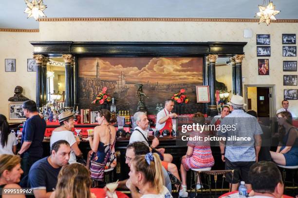 June 2019, Cuba, Havana: The bar El Floridita in old town Havana. Daiquiris, a cocktail made of rum, sugar and lemon juice is said to have been...
