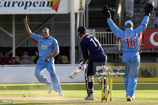 Andrew Symonds of Kent celebrates taking the wicket of Mo Sheikh of Warwickshire during the Warwickshire Bears v Kent Spitfires Norwich Union League...