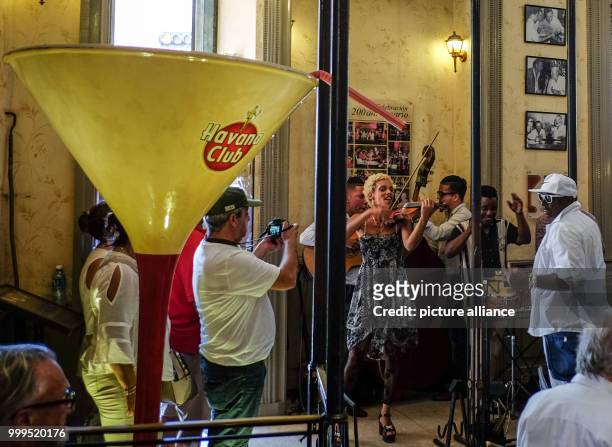 June 2019, Cuba, Havana: A band playing in the bar El Floridita in old town Havana. Daiquiris, a cocktail made of rum, sugar and lemon juice is said...