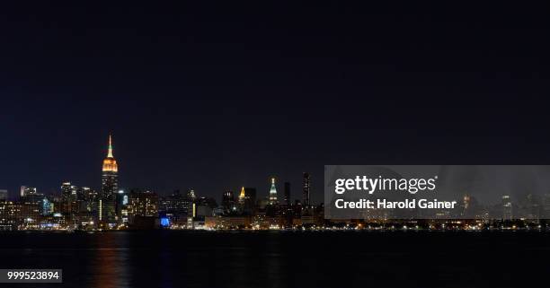 manhatten under stars - harold stock pictures, royalty-free photos & images