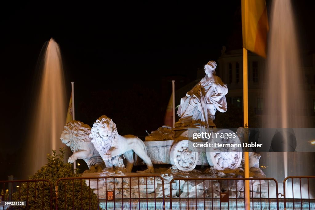 Fuente de Cibeles, Plaza de Cibeles, Madrid, Spain