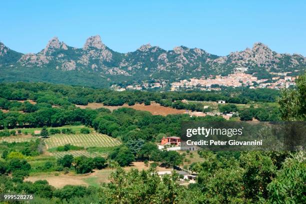 rugged mountain range, near aggius, province of olbia-tempio, sardinia, italy - olbia tempio stock pictures, royalty-free photos & images