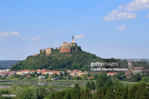 burg guessing castle, stremtal valley, southern burgenland, burgenland, austria - burg stock pictures, royalty-free photos & images